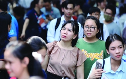 Mức học phí đại học mới khiến nhiều phụ huynh "lo sốt vó"