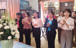 Hội LHPN TPHCM dâng hương tưởng nhớ nữ tướng Nguyễn Thị Định