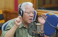 Gặp gỡ "giọng đọc vàng" góp phần làm nên sự hào hùng của lễ diễu binh, diễu hành A80