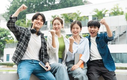 Cơ hội săn giải thưởng để thăm trường cũ ở Vương quốc Anh