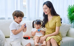 Trẻ bị viêm họng, làm sao để chăm sóc tại nhà không dùng thuốc?