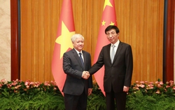 Chủ tịch UBTƯ MTTQ Việt Nam Đỗ Văn Chiến gửi thư chúc mừng 76 năm Quốc khánh nước Cộng hòa Nhân dân Trung Hoa 