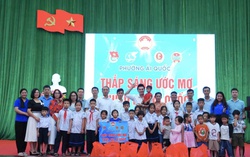 Chung tay lan tỏa yêu thương, thắp sáng ước mơ cho trẻ em dịp Trung thu