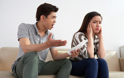 Người vợ suy sụp vì chồng bội bạc, mẹ chồng khinh miệt