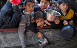 Nạn đói khiến trẻ em Gaza quên cả màu sắc, hình dạng thức ăn