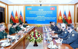 Hội đàm giữa Bộ trưởng Bộ Quốc phòng hai nước Việt Nam và Azerbaijan