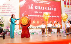 Điểm nhấn trong Lễ khai giảng tại ngôi tường mang tên danh nhân “Vạn thế sư biểu” Chu Văn An