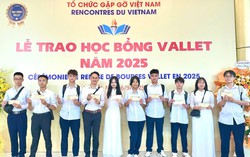 Trao học bổng cho hơn 600 học sinh, sinh viên tiêu biểu 