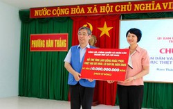 TPHCM trao hơn 10 tỷ đồng cho Lâm Đồng khắc phục thiệt hại do thiên tai