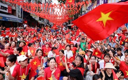 Người lao động vui mừng khi có thêm một ngày nghỉ lễ vào 24/11 hàng năm