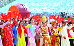 Văn hóa - con người là nền tảng và động lực phát triển bền vững