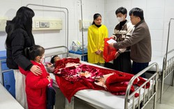 Báo Phụ nữ Việt Nam và thí sinh MC Nhí mang "Tết ấm" đến với bệnh nhi nghèo ở Thanh Hóa