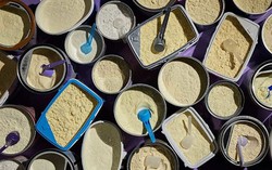 Pháp điều tra vụ 2 trẻ sơ sinh tử vong nghi liên quan sữa bột bị nhiễm độc