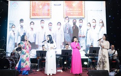 "Ca sĩ Blouse trắng" cùng hát để chia sẻ với bệnh nhân khó khăn