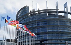 Phụ nữ châu Âu phải đợi thêm hơn 50 năm nữa mới đạt bình đẳng thực sự với nam giới