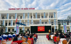 Vì sao 33 giáo viên nâng, hạ điểm thi học kỳ của học sinh?