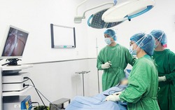 Cứu sống bệnh nhân mang nhóm máu hiếm Rh âm bị thai ngoài tử cung đoạn kẽ vỡ