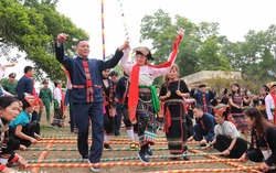 Phát triển công nghiệp văn hóa gắn với tăng trưởng bền vững