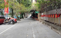 Vỉa hè Hà Nội thông thoáng lạ thường, hàng quán "dè chừng" camera AI