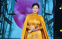 Nữ đạo diễn "thổi hồn" sử thi vào nghệ thuật đương đại