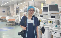Người lưu giữ những khoảnh khắc "khốc liệt" của ngành Y