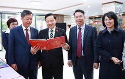 Ra mắt cuốn sách quý tái hiện hành trình 80 năm của Quốc hội Việt Nam