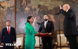 Tổng thống lâm thời Venezuela tuyên thệ nhậm chức