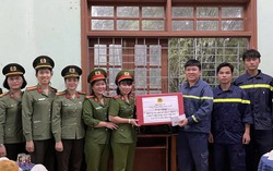 Phụ nữ Công an Đà Nẵng lên vùng cao "tiếp lửa" cho "Chiến dịch Quang Trung"