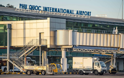 Sân bay Phú Quốc triển khai thu phí không dừng, rút ngắn thời gian di chuyển cho hành khách 