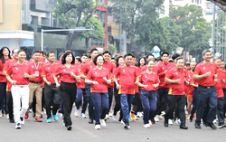 Toàn dân luyện tập thể thao vì sức khỏe nhân dân, vì một Việt Nam khỏe mạnh và cường thịnh