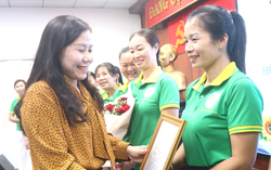 Tháng 10 yêu thương: Lắng nghe phụ nữ, đồng hành cùng trẻ em