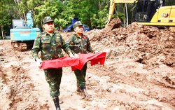 Quy tập thêm 8 hài cốt liệt sĩ tại Công viên Lê Thị Riêng