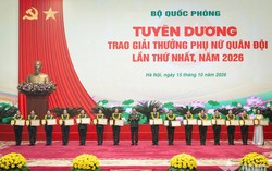15 tập thể và 64 cá nhân được trao Giải thưởng Phụ nữ Quân đội lần thứ nhất