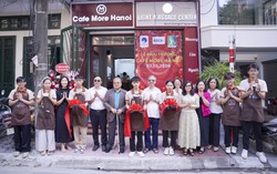 Khai trương quán Cafe More Hanoi thứ 3 do người khiếm thị pha chế, phục vụ
