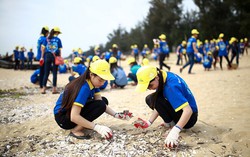 Chỉ thị của Bộ Chính trị về bảo đảm an ninh môi trường trong thời kỳ mới