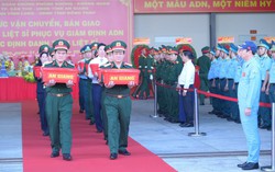 Vận chuyển 8.453 mẫu hài cốt liệt sĩ bằng máy bay quân sự ra Hà Nội phục vụ giám định ADN
