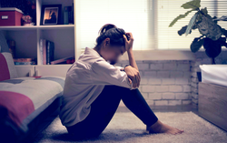 Đối mặt nhiều áp lực, phụ nữ dễ gặp vấn đề về sức khỏe tâm thần