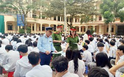 Phổ biến quy định kinh doanh thuốc lá, cảnh báo hàng giả tại cơ sở