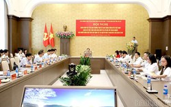 Phó Chủ tịch - Tổng Thư ký Hà Thị Nga giám sát việc thực hiện dân chủ ở cơ sở tại Lào Cai