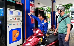 Giá xăng E10 tăng hơn 1.000 đồng/lít, dầu diesel 0.05S giảm 589 đồng/lít