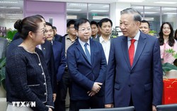 Tổng Bí thư Tô Lâm thăm, chúc Tết cán bộ, phóng viên VTV và VOV