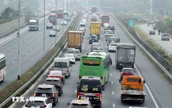 Mùng 2 Tết: Lưu lượng phương tiện trên tuyến cao tốc Pháp Vân-Cầu Giẽ tăng cao