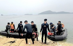 Đặc công Hải quân tìm thấy thi thể nạn nhân cuối cùng trong vụ chìm tàu ở hồ Thác Bà