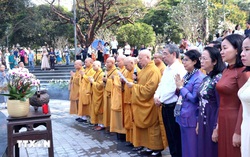 Trang nghiêm lễ cầu nguyện quốc thái dân an và tưởng niệm nạn nhân dịch Covid-19