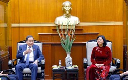 Chủ tịch Quốc hội Trần Thanh Mẫn thăm và chúc Tết Ủy ban Trung ương Mặt trận Tổ quốc Việt Nam