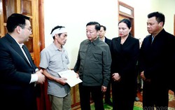 Lãnh đạo Chính phủ và Ủy ban Trung ương MTTQ Việt Nam thăm hỏi gia đình các nạn nhân vụ chìm tàu chở khách trên hồ Thác Bà