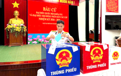 Xúc động ngày bầu cử sớm của lực lượng làm nhiệm vụ trên biển