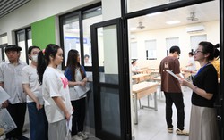Chuyên gia cảnh báo “ma trận” ngành học mới
