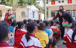 Trao 3.000 suất quà cho trẻ em Lai Châu