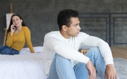 Chồng ghen tuông, hành hạ vợ để thấy mình không kém cỏi